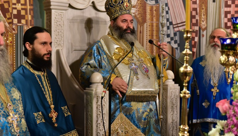 Μητροπολίτης Λαγκαδά: “Η Υπέρμαχος Στρατηγός σκεπάζει και φυλάει την Πατρίδα μας” (ΦΩΤΟ)