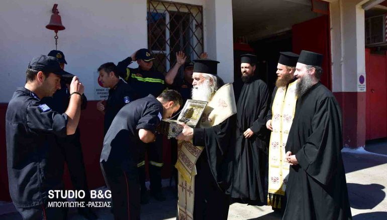 Το Λείψανο της Οσίας Μαρίας της Μαγδαληνής στο Πυροσβεστικό Σώμα Ναυπλίου (ΦΩΤΟ – ΒΙΝΤΕΟ)
