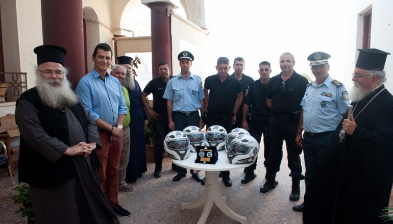 Η Μητρόπολη Σητείας δώρησε κράνη για την ομάδα “ΔΙ.ΑΣ” Ιεράπετρας (ΦΩΤΟ)