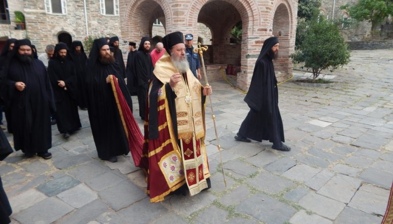 Επίσκεψη του Επισκόπου Κερνίτσης στο Άγιον Όρος (ΦΩΤΟ)