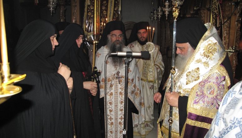 Κουρά Μεγαλόσχημης μοναχής από τον Μητροπολίτη Εδέσσης (ΦΩΤΟ)
