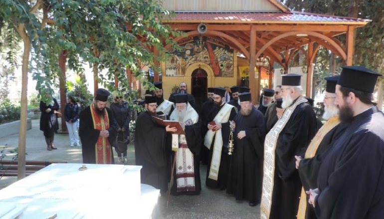 Τρισάγιο στον Μητροπολίτη Σηλυβρίας τέλεσε ο Μητροπολίτης Καλαβρύτων (ΦΩΤΟ)