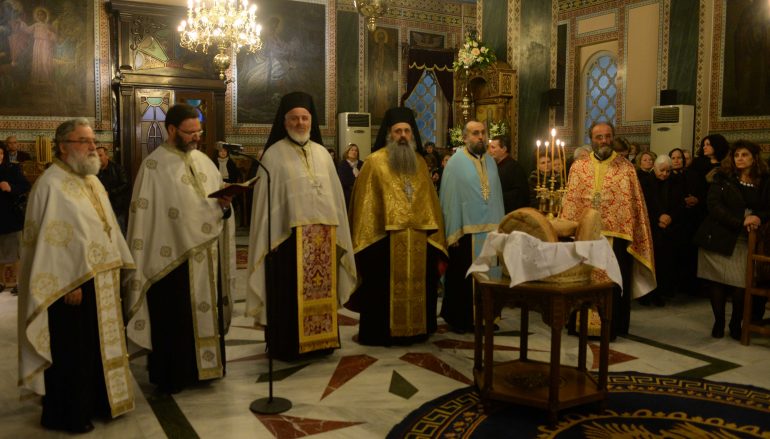 Πανηγυρικός Εσπερινός του Αγίου Χαραλάμπους στο Κοιμητήριο Καλαμάτας (ΦΩΤΟ)