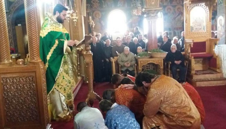 Ιερόπαιδες για κούρεμα (ΦΩΤΟ)