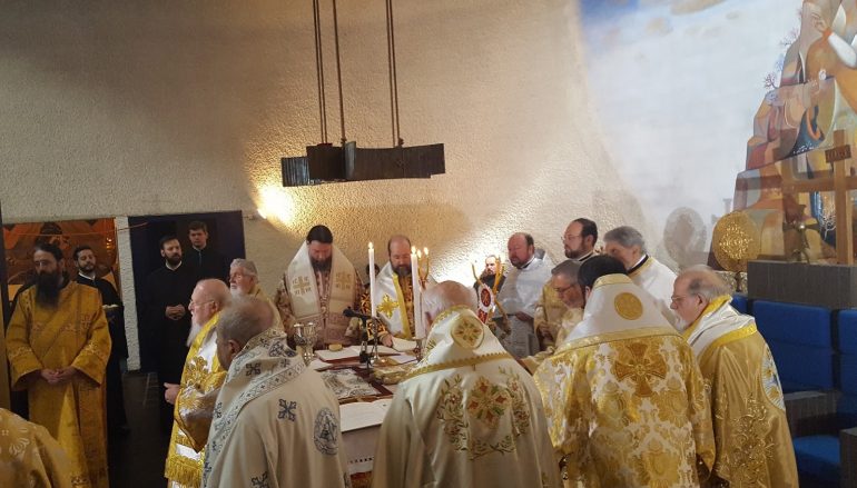 Πατριαρχική Θεία Λειτουργία στο Σαμπεζύ της Γενεύης (ΦΩΤΟ)