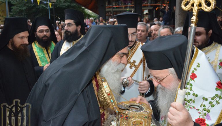 Η Θεσσαλονίκη υποδέχθηκε την Τιμία Κάρα του Αγ. Παντελεήμονος (ΦΩΤΟ)