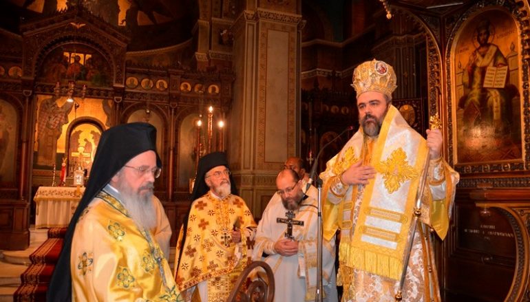 Ο Μητροπολίτης Σμύρνης στον Ι. Ναό Αγίου Γεωργίου Καρύτση (ΦΩΤΟ)