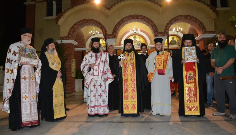 Μεθέορτος εσπερινός και Λιτανεία στον Ι. Ναό Αγ. Γεωργίου Καρέα (ΦΩΤΟ)