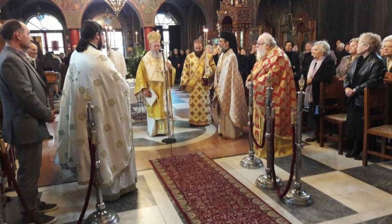 Ο Μητροπολίτης Χαλκίδος στον Ι. Ναό Παμμεγίστων Ταξιαρχών (ΦΩΤΟ)