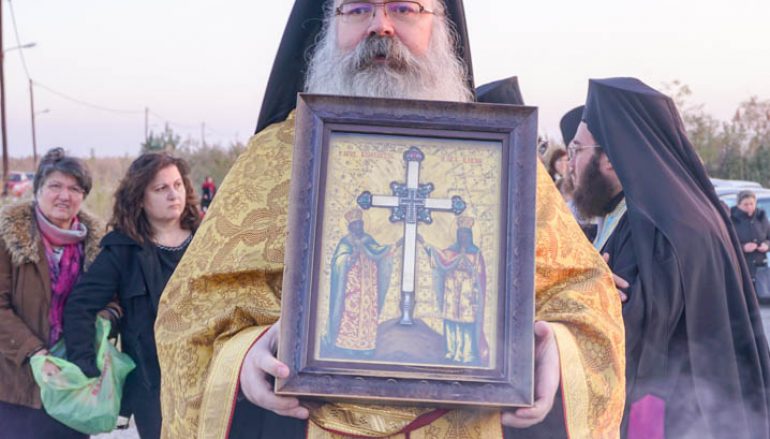 Ο Τίμιος Σταυρός από τα Ιεροσόλυμα στα Κύμινα (ΦΩΤΟ)