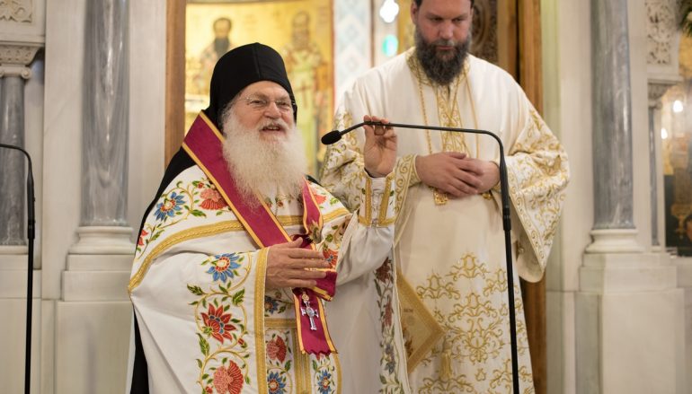 Πανηγυρική Θεία Λειτουργία ενώπιον της Τιμίας Ζώνης (ΦΩΤΟ)