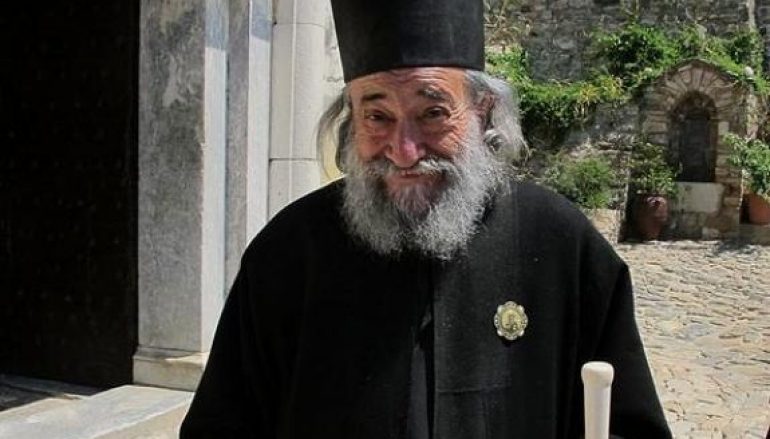 “Μην Μπερδεύετε τα Καζάνια” του Καθηγουμένου της Ι. Μ. Δοχειαρίου