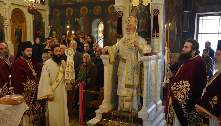 Με λαμπρότητα πανηγύρισε ο Ι. Ναός Αγίας Βαρβάρας Τρίπολης (ΦΩΤΟ)