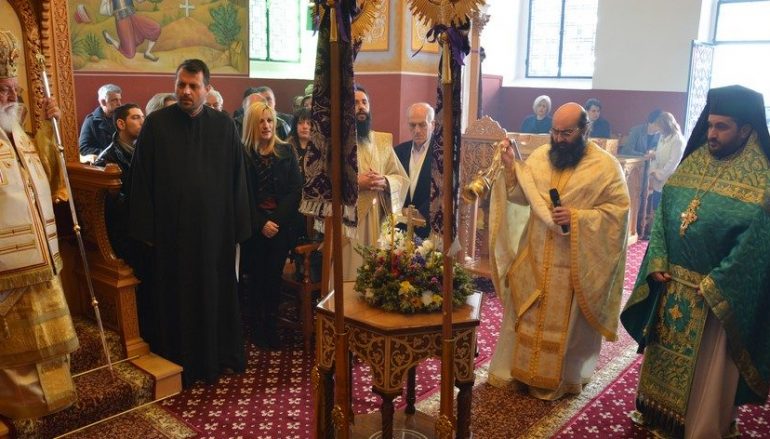 Μαντινείας: “Ο Τίμιος Σταυρός αποτελεί τη σημαία του Χριστού” (ΦΩΤΟ)