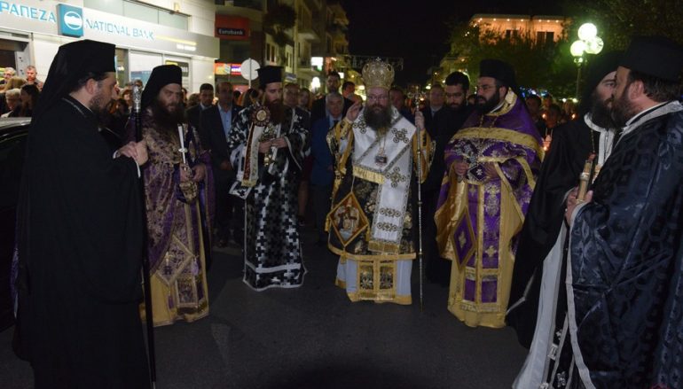 Μεγάλη Παρασκευή στην Ιερά Μητρόπολη Μεγάρων (ΦΩΤΟ)