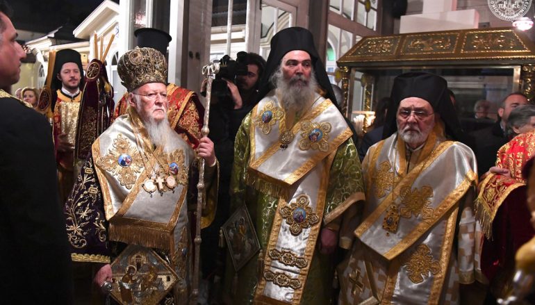 Η Ακολουθία του Επιταφίου στο Οικουμενικό Πατριαρχείο (ΦΩΤΟ)