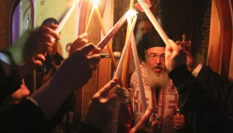 Η Ακολουθία της Αναστάσεως στην Ι. Μητρόπολη Πρεβέζης (ΦΩΤΟ – ΒΙΝΤΕΟ)