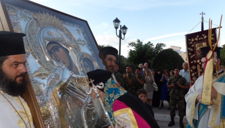 Η Κόρινθος υποδέχθηκε Λείψανα Αγίων και την Εικόνα της Παναγίας Παραμυθίας
