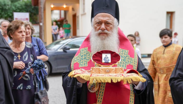Η Νάουσα υποδέχθηκε Λείψανο του Αγίου Κοσμά του Αιτωλού (ΦΩΤΟ)