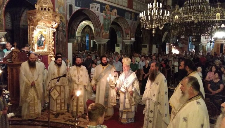 Αρχιερατική Αγρυπνία για την Πατρίδα στο Αγρίνιο (ΦΩΤΟ)