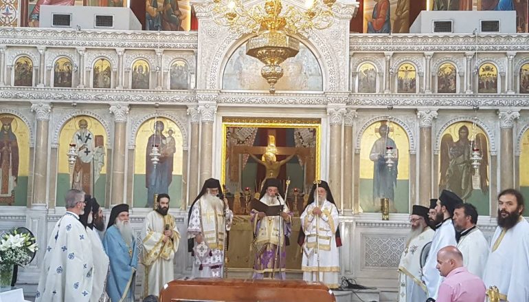 Αρχιερατικό Συλλείτουργο ενώπιον του σκηνώματος του μακαριστού Λαρίσης (ΦΩΤΟ)