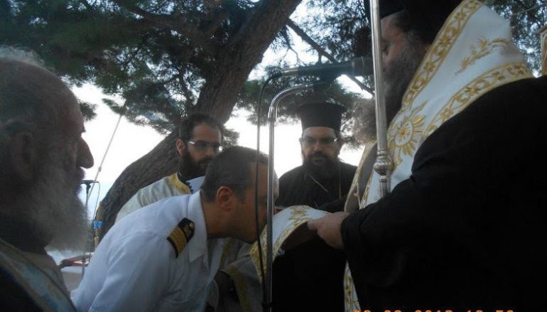 Ο Μητροπολίτης Χίου χειροθέτησε Αναγνώστη τον Υπολιμενάρχη Χίου (ΦΩΤΟ)