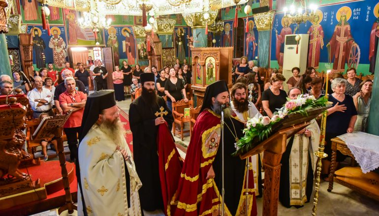 Τελευταία Παράκληση προς την Θεοτόκο στην Ι. Μ. Λαγκαδά (ΦΩΤΟ)