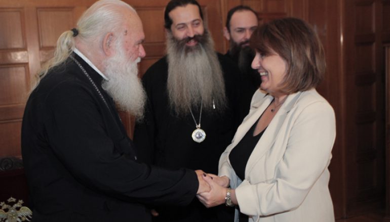 Η Υφυπουργός Αγροτικής Ανάπτυξης στον Αρχιεπίσκοπο (ΦΩΤΟ)