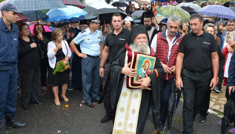 Λαοθάλασσα πιστών ξεπροβόδισε την Παναγία Βουλκανιώτισσα στη Μεσσήνη (ΦΩΤΟ)
