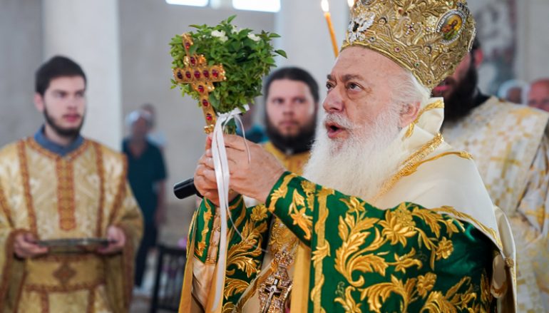 Η Ύψωση του Τιμίου Σταυρού στην Ι. Μητρόπολη Βεροίας (ΦΩΤΟ)