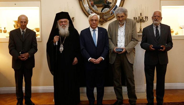 Βράβευση του Μανόλη Χατζηγιακουμή από τον Πρόεδρο της Δημοκρατίας