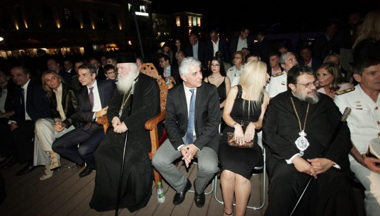 Ο Αρχιεπίσκοπος στην αναπαράσταση της Ναυμαχίας του Ναυαρίνου στην Πύλο