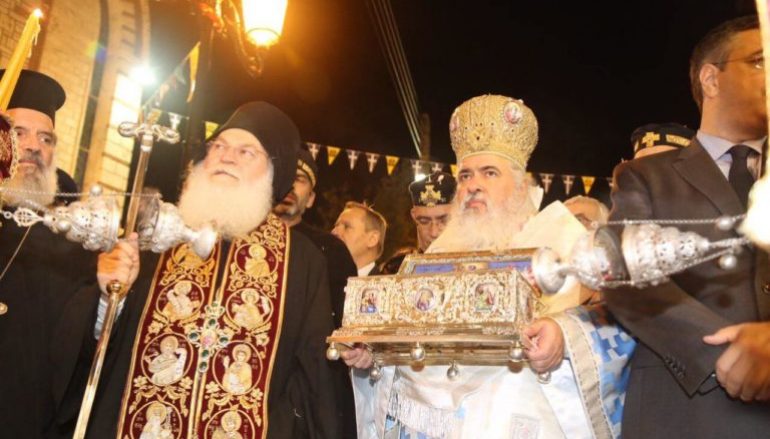Πάνδημη υποδοχή της Αγίας Ζώνης στον Εύοσμο (ΦΩΤΟ)