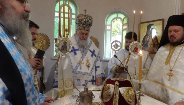 Εγκαίνια Ναού των Αγίων Αναργύρων από τον Μητροπολίτη Κορίνθου (ΦΩΤΟ)