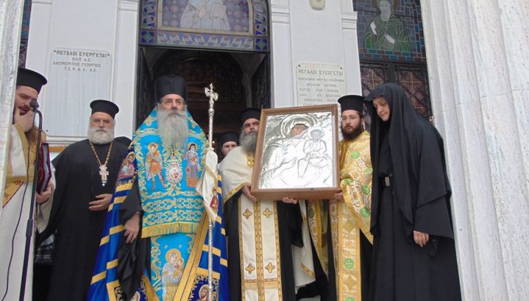 Ο Πειραιάς υποδέχθηκε την Παναγία Δαμάστα (ΦΩΤΟ)