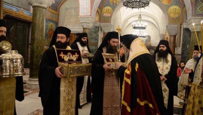 Ὁ Ἑσπερινὸς τῆς ἑορτῆς τῶν Ἀχαιῶν Ἁγίων,στὴν Πάτρα (ΦΩΤΟ)