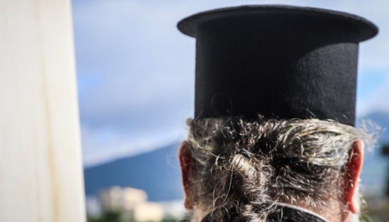 Ιερέας θύμα ξυλοδαρμού έξω από εκκλησία στα Πατήσια
