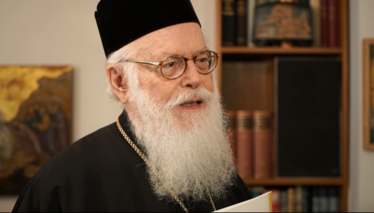Δύο παράδοξες “πρωτοτυπίες” εκκλησιαστικής δεοντολογίας